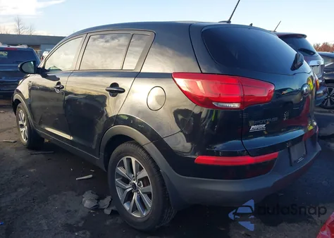 2016 Kia Sportage Lx z USA, uszkodzony, nr VIN KNDPBCAC5G7862974